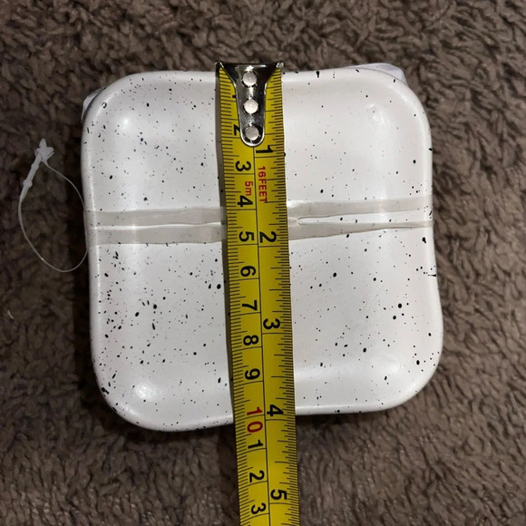 NWT 4 Speckled Ceramic Stoneware Plates - Picture 6 of 7